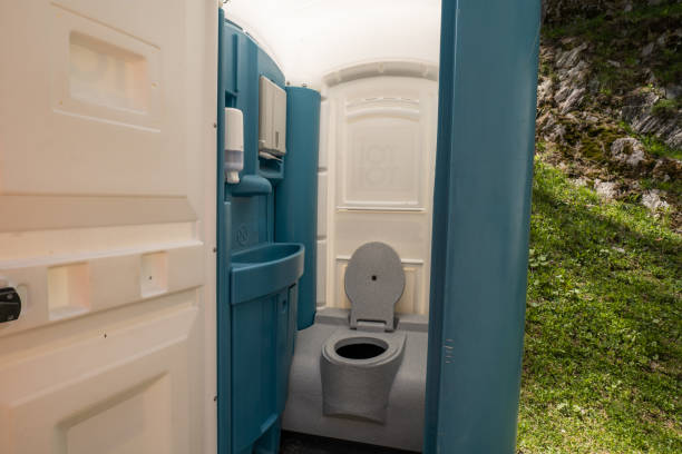 Best Luxury portable toilet rental  in Camden, SC
